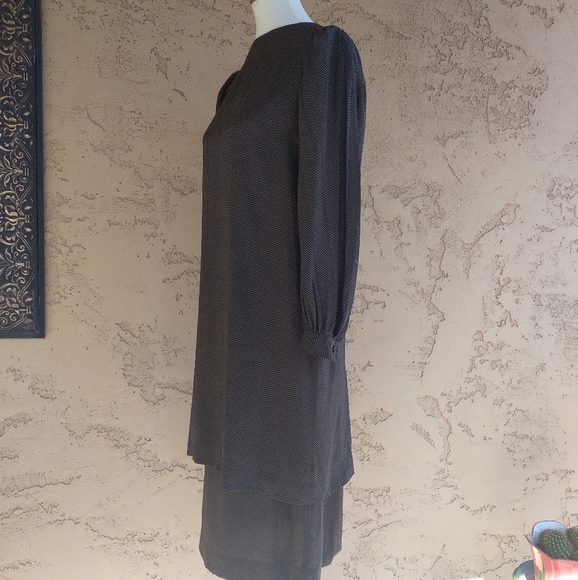 Vintage - Albert Nipon Brown and Black Chevron Silk Tunic & Skirt Set - Picture 11 of 15